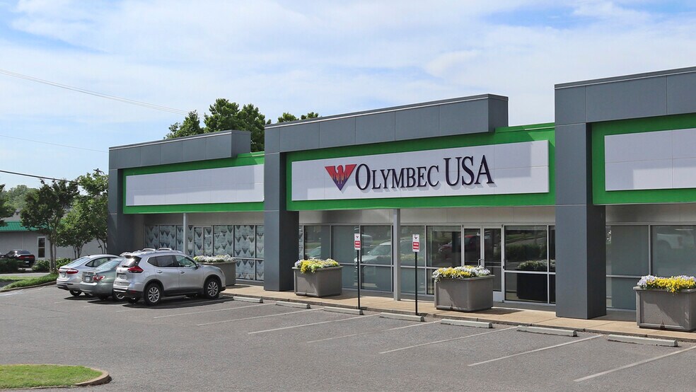 More Photos Of 968-986 E Brooks Rd, Memphis Freestanding For Lease