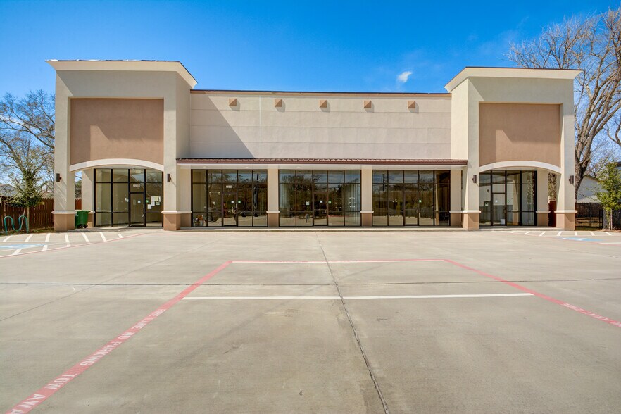 Primary Photo Of 2209 Blalock Rd, Houston Freestanding For Lease