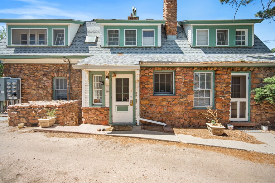 More Photos Of 33 W Willamette Ave, Colorado Springs Multifamily For Sale
