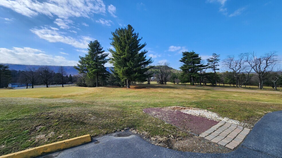 More Photos Of 2230 Fireline Rd, Palmerton Restaurant For Sale