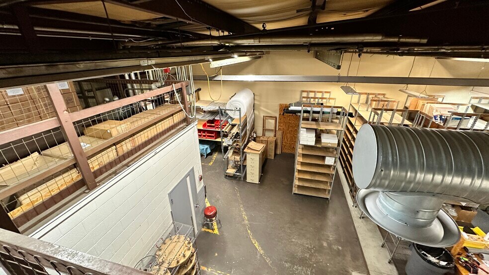 More Photos Of 100 Windermere Ave, Ellington Warehouse For Lease