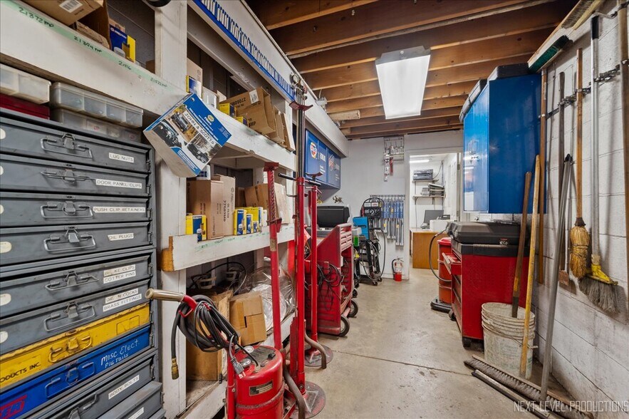 More Photos Of 632 W Colfax St, Palatine Flex For Sale