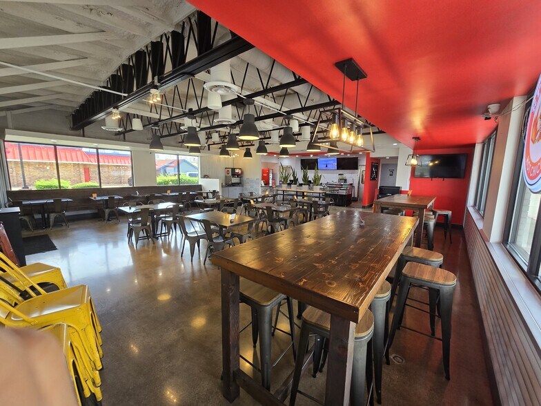 More Photos Of 4232 Highway 6 N, Houston Fast Food For Sale