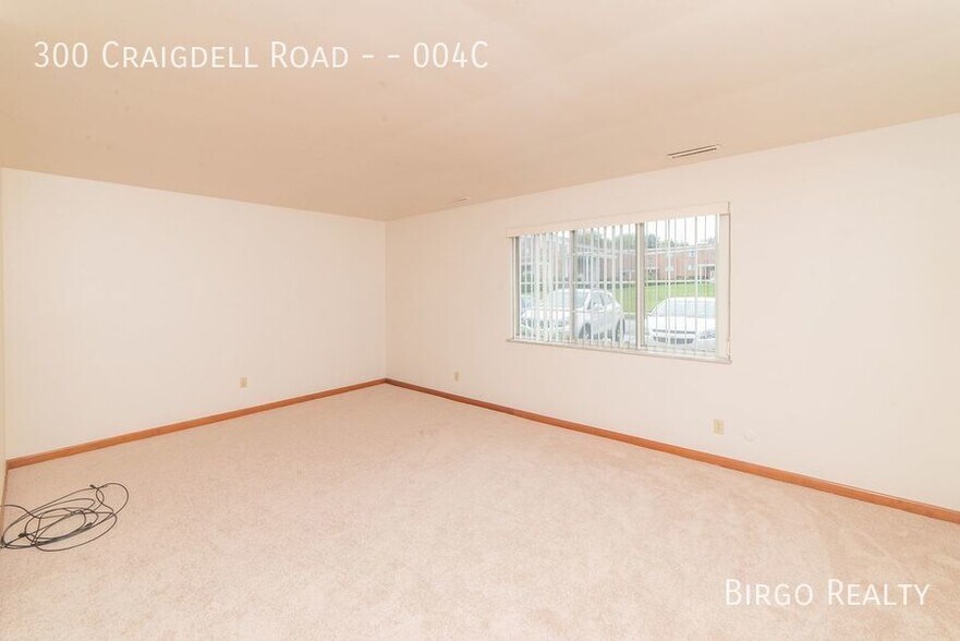 More Photos Of 300 Craigdell Rd, New Kensington Apartments For Sale