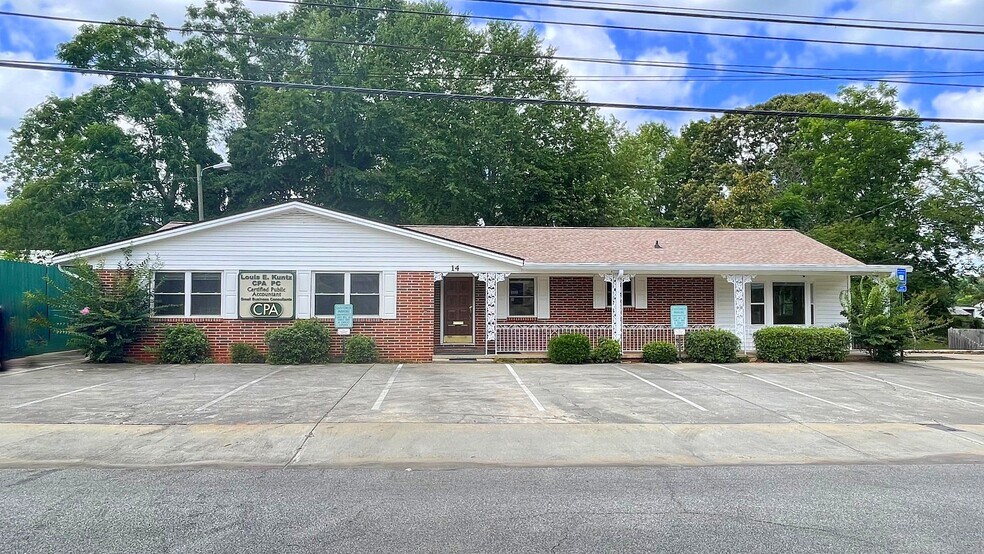 More Photos Of 14 Farmer St, Newnan Medical For Sale