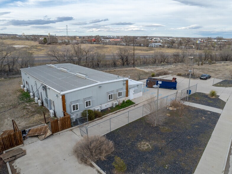 More Photos Of 3035 E 4th St, Pueblo Service For Sale