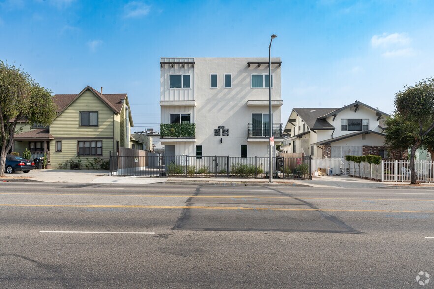 More Photos Of 2234 Crenshaw Blvd, Los Angeles Apartments For Sale