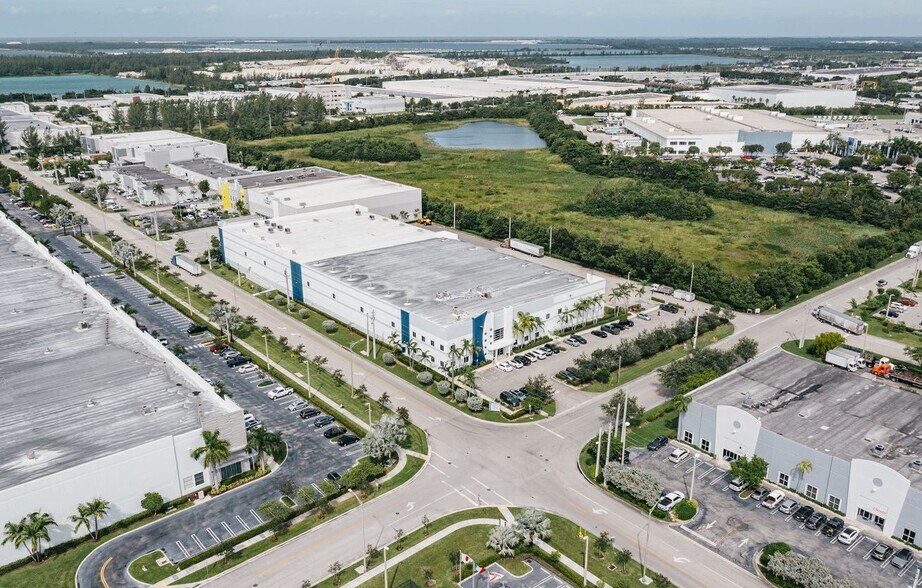 More Photos Of 11305 NW 122nd St, Miami Refrigeration Cold Storage For Lease