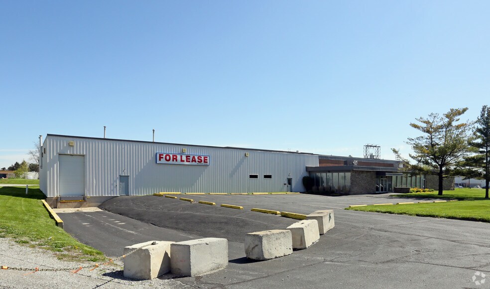 More Photos Of 47 Morton Av E, Brantford Warehouse For Lease