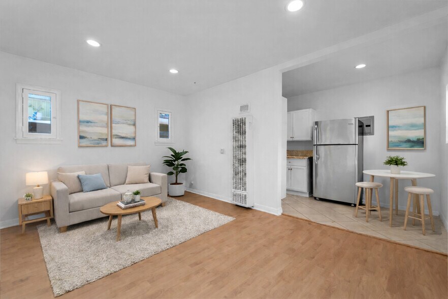 More Photos Of 2122 20th St, Santa Monica Apartments For Sale