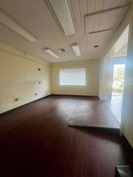 More Photos Of 130 E 1st St, Apopka Office For Lease