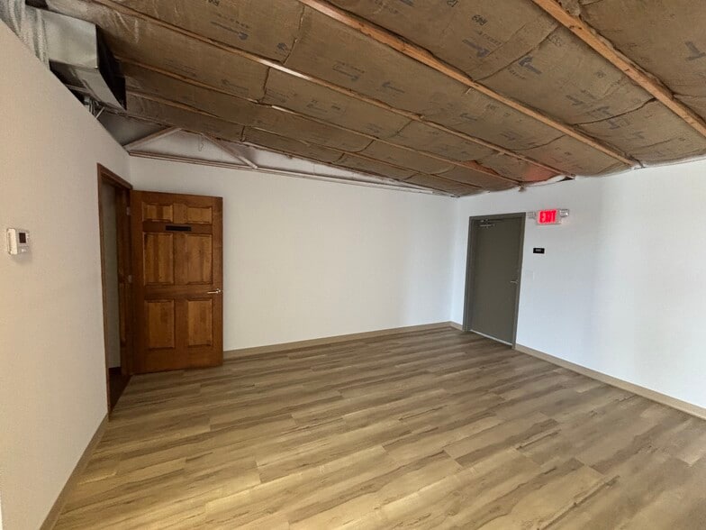 More Photos Of 1340 W Battlefield St, Springfield Office For Lease
