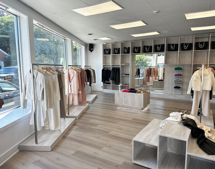 More Photos Of 53 The Circle, East Hampton Storefront For Sale
