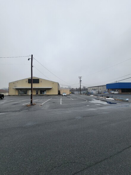 More Photos Of 808 N Ellsworth St, Allentown Warehouse For Sale