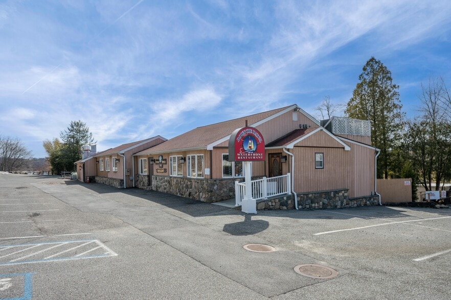 More Photos Of , Brookfield Unknown For Sale