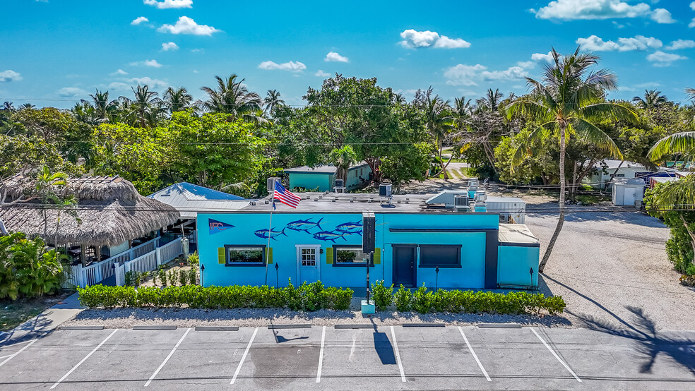 Primary Photo Of 80939 Overseas Hwy, Islamorada Restaurant For Sale