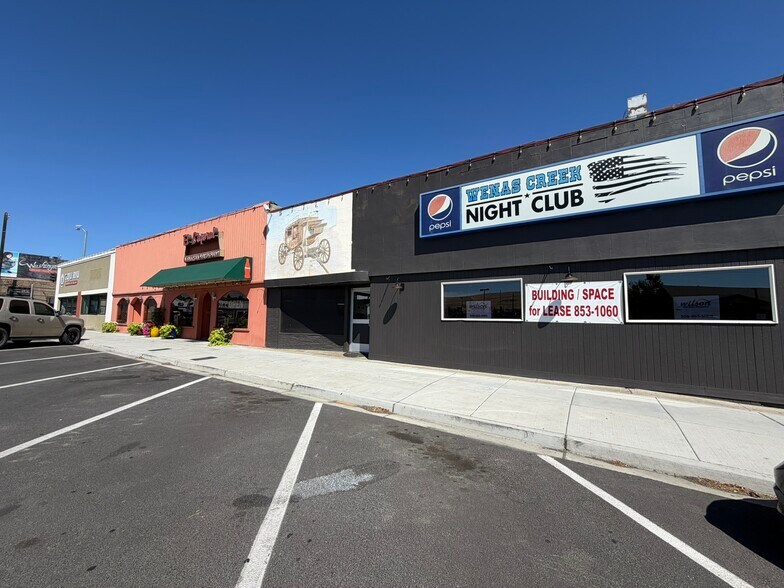 More Photos Of 115 E Naches Ave, Selah General Retail For Lease