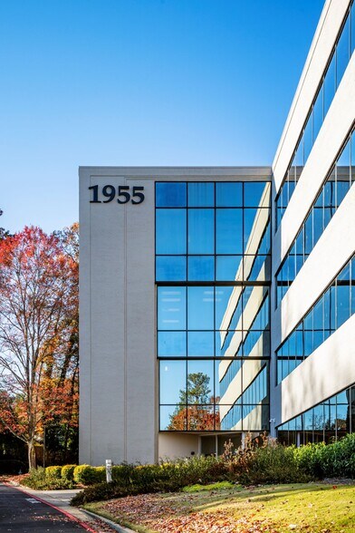 More Photos Of 1955 Lake Park Dr SE, Smyrna Medical For Lease