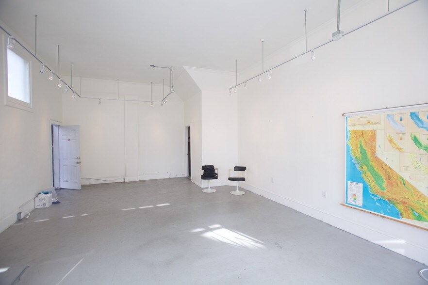 More Photos Of 3344 24th St, San Francisco Storefront Retail Residential For Lease