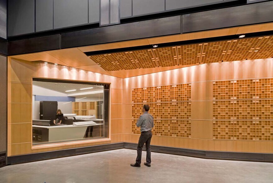 More Photos Of 1111 N Capitol St NE, Washington Office For Lease