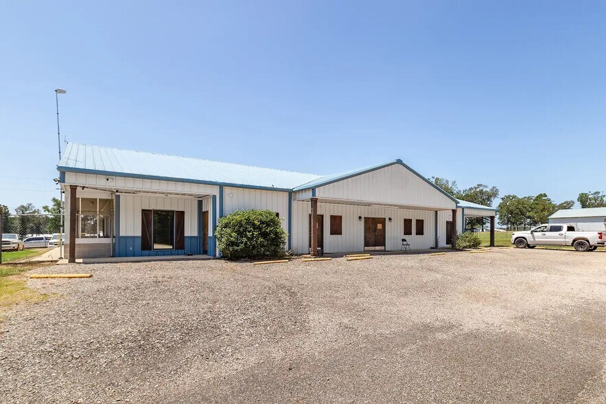 More Photos Of 4599 US Highway 84 W, Timpson Specialty For Sale