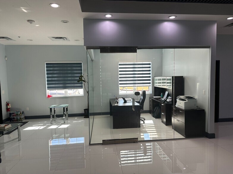 More Photos Of 1173 W John Carpenter Fwy, Irving Medical For Sale