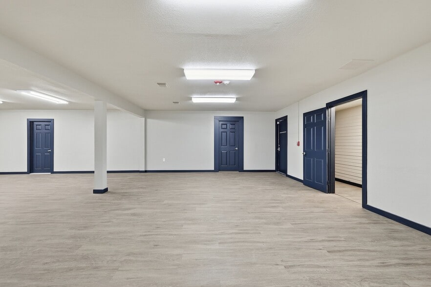 More Photos Of 516 N Locust St, Denton Daycare Center For Lease