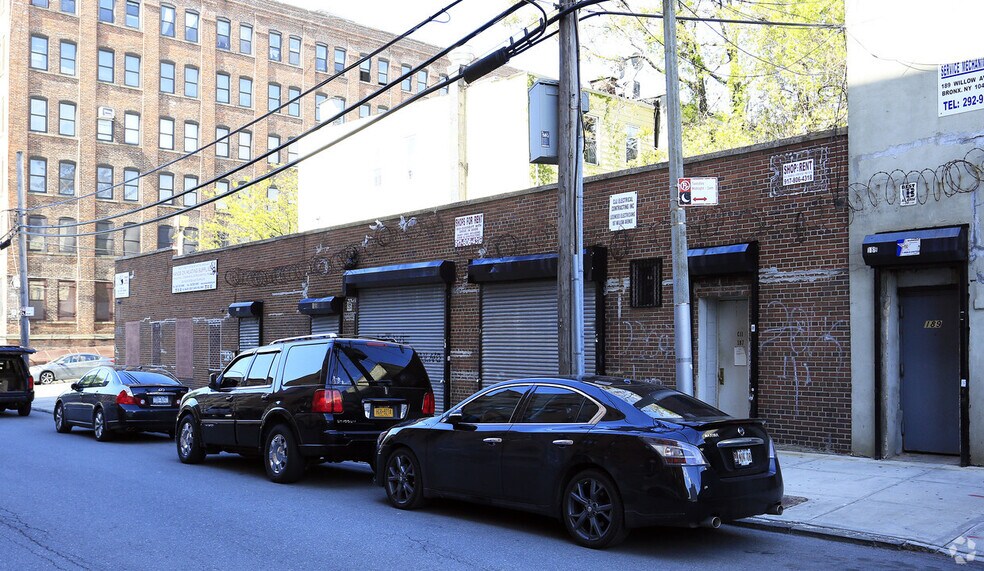 More Photos Of 752 Willow Ave, Bronx Warehouse For Sale