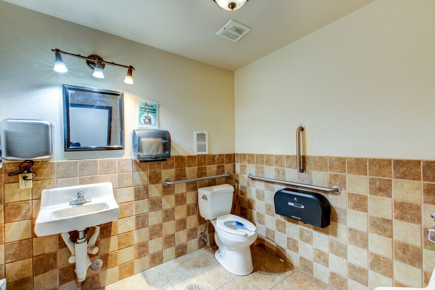 More Photos Of 100 Bennett Ave, Bennett Freestanding For Sale