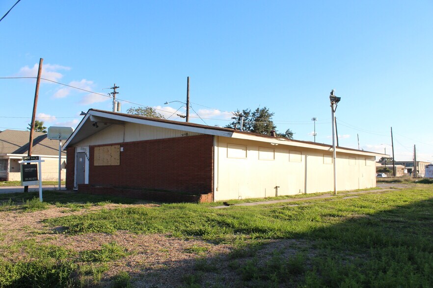 More Photos Of 6626 Capitol St, Houston General Retail For Sale