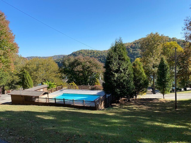 More Photos Of 358 Relax Dr, Smithville Lodge Meeting Hall For Sale