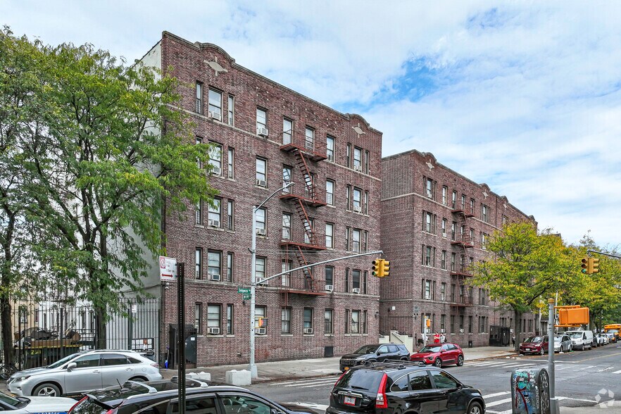 More Photos Of 2719 Sedgewick Avenue, Bronx Apartments For Lease