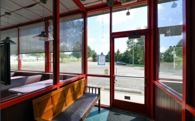 More Photos Of 5000 Park Ave W, Seville Restaurant For Sale