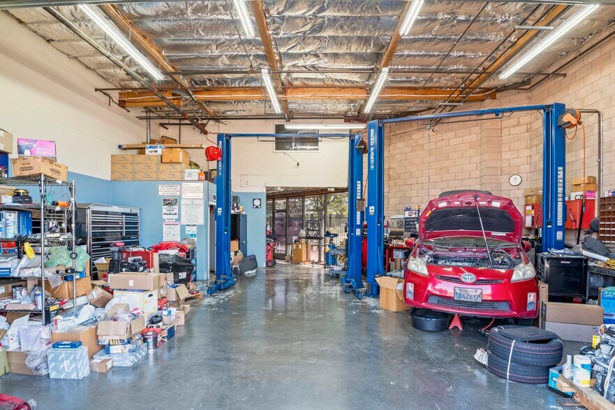 More Photos Of 1124 Old Bayshore Hwy, San Jose Service For Sale