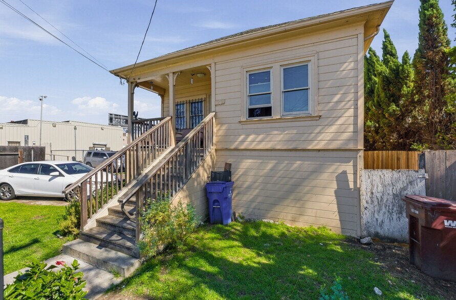 More Photos Of , Oakland General Retail For Sale