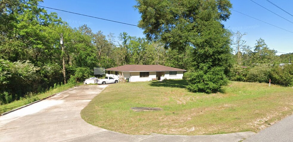 More Photos Of 7621 Pine Forest Rd, Pensacola Convenience Store For Sale