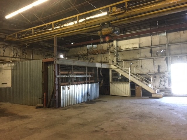More Photos Of 7219 E 17th St, Kansas City Manufacturing For Lease