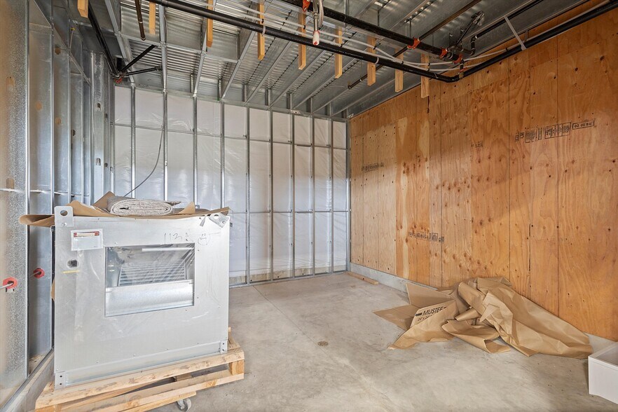 More Photos Of 1025 NW Grove st, Newport Industrial For Sale