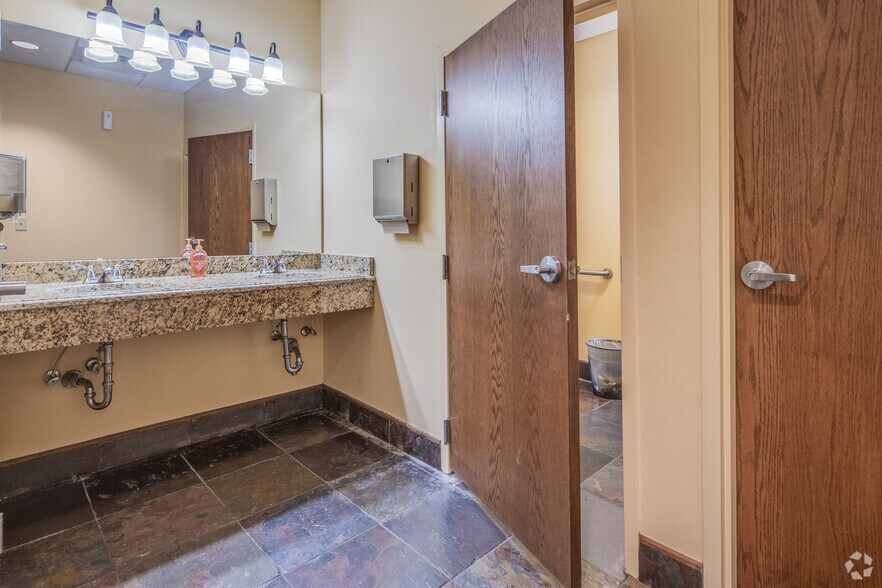 More Photos Of 1655 E Hwy 50, Clermont Medical For Lease