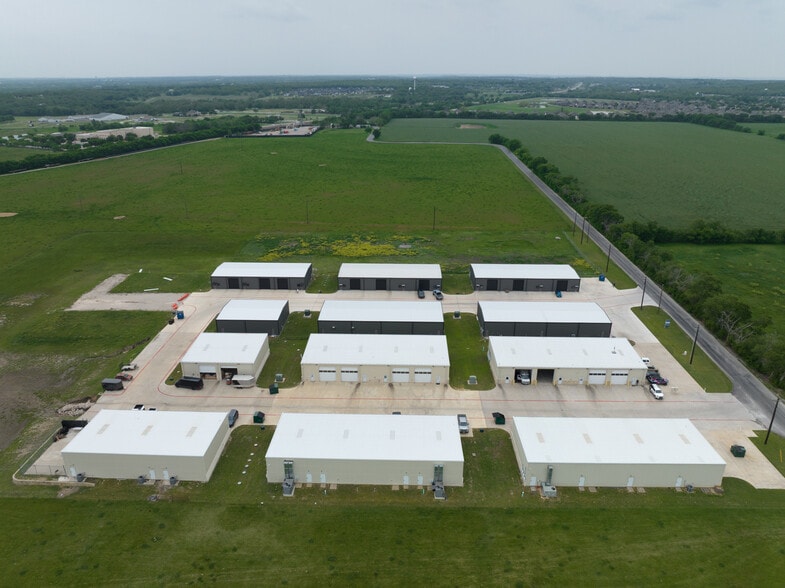 More Photos Of 4687 Johnson Ln, Argyle Warehouse For Lease