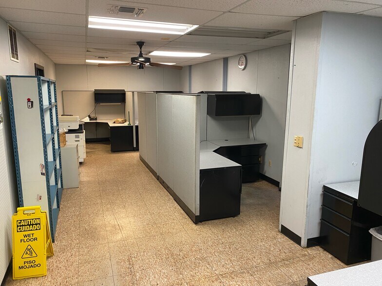 More Photos Of 2828 3rd Ave South, Texas City Warehouse For Lease