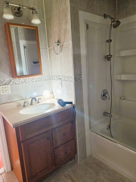 More Photos Of 476 S Burlington Rd, Bridgeton Sports And Entertainment For Sale