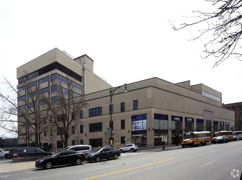 More Photos Of 5030 Broadway, New York Office For Lease