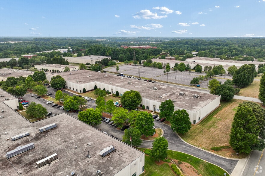 More Photos Of 4336 Federal Dr, Greensboro Unknown For Lease