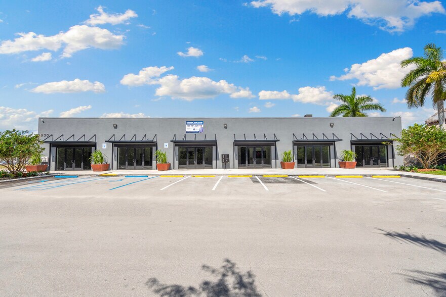 Primary Photo Of 1930 N 30th Rd, Hollywood Office Residential For Lease