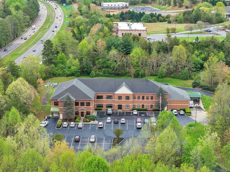More Photos Of 2010 Castaic Ln, Knoxville Office For Sale
