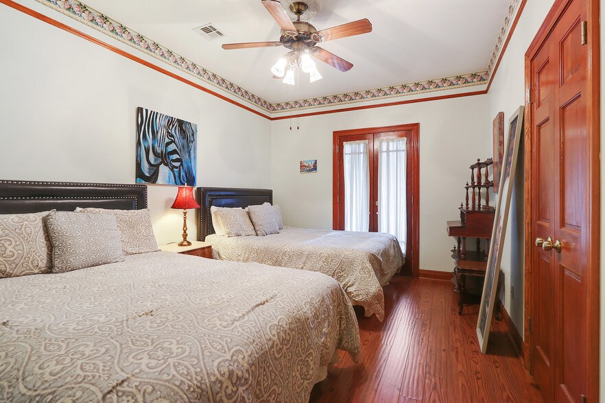 More Photos Of 918 Dauphine St, New Orleans Apartments For Sale
