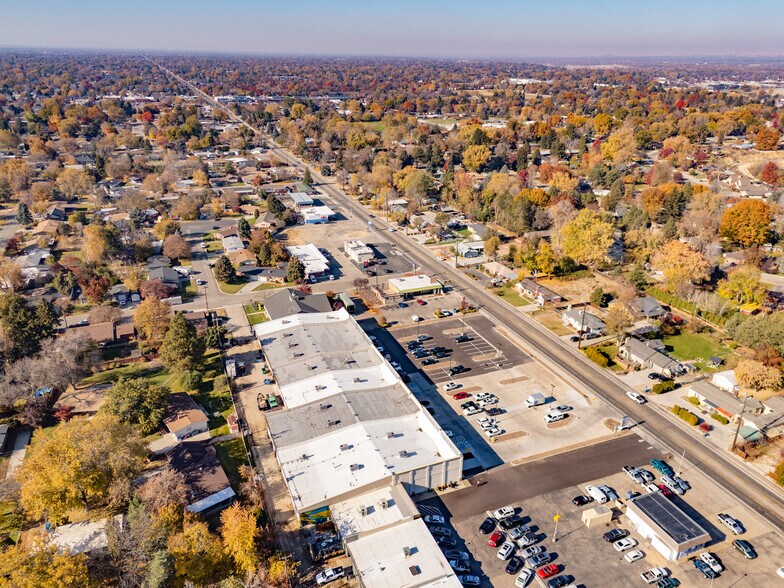 More Photos Of 6421-6517 W Ustick Rd, Boise Freestanding For Lease