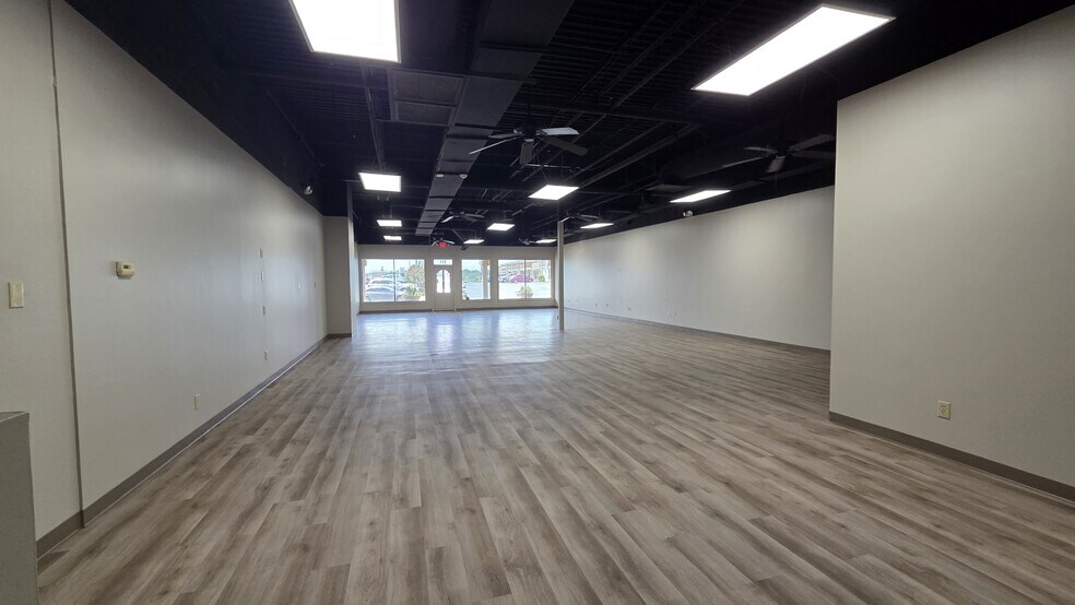 More Photos Of I-430 @ I-430 & Rodney Parham Rd., Little Rock Unknown For Lease