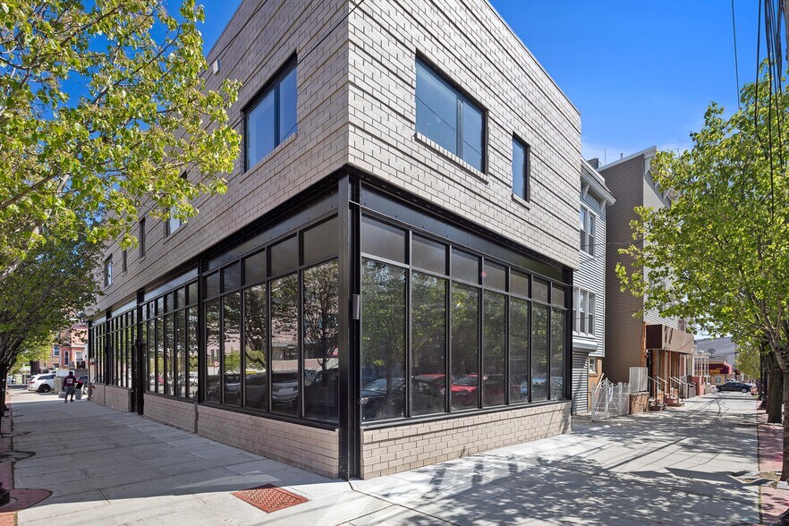 Primary Photo Of 1414 NEW YORK Ave, Union City Storefront Retail Residential For Lease